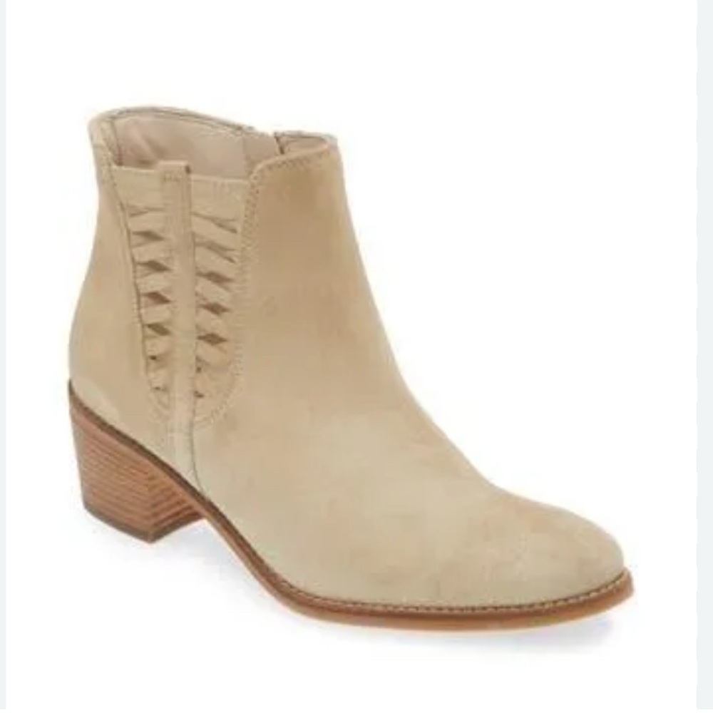 NWT Paul Green Suede Ankle Boots size 8.5